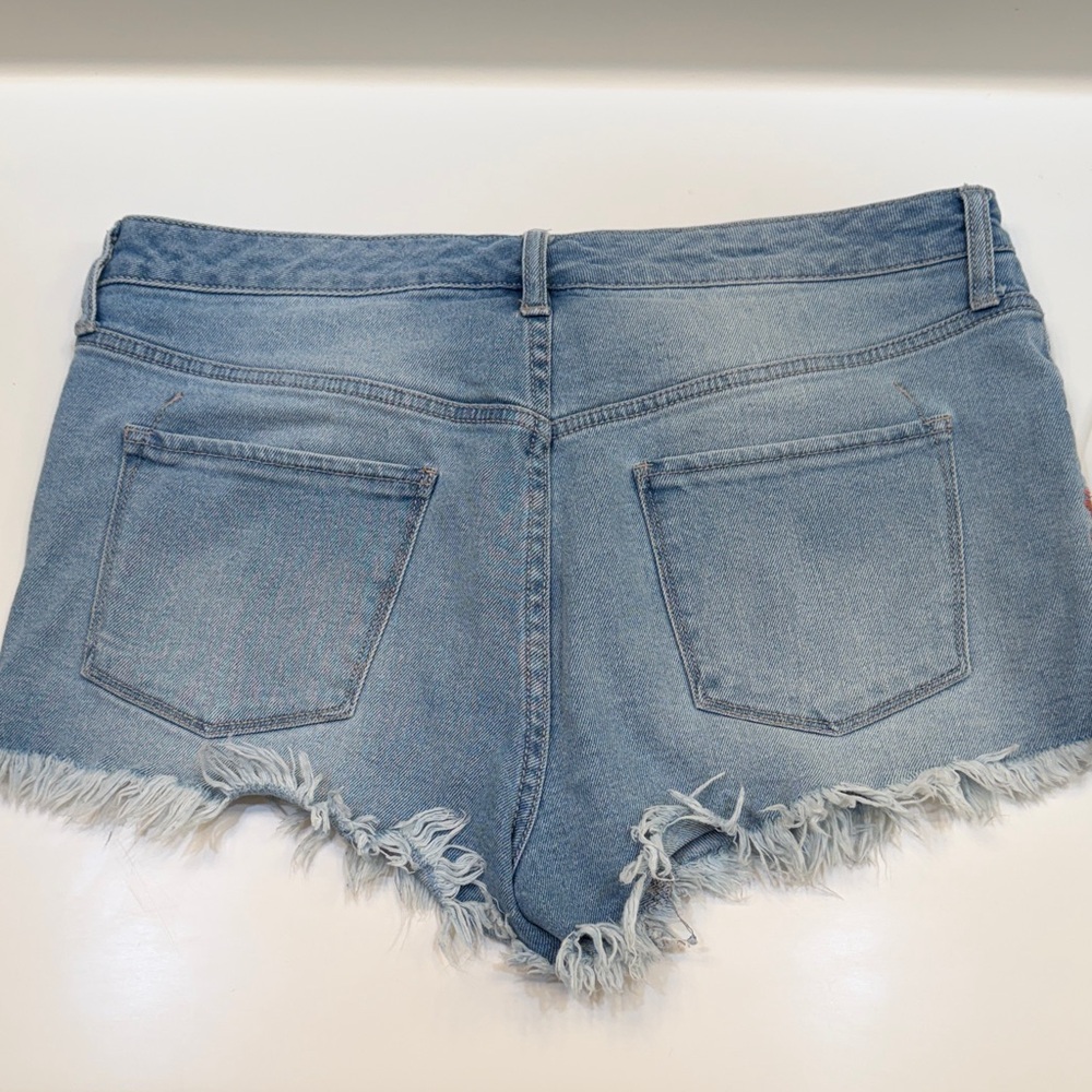 Mossimo Supply Co. Light Blue Denim Shorts with Floral Embroidery - Picture 4 of 4